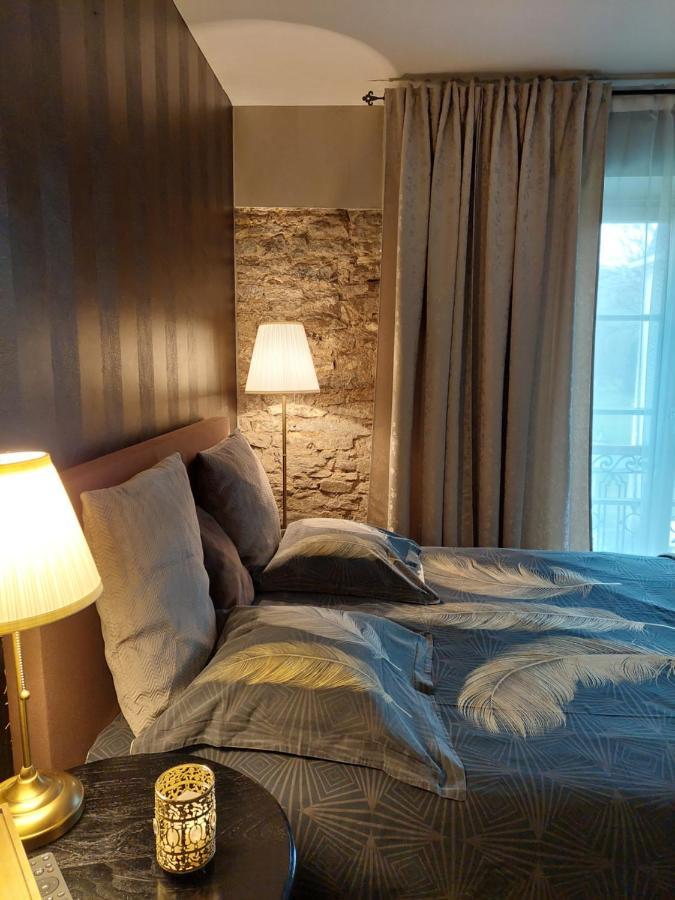 La Chambre Et Le Studio Du Chateau Du Golf De Bernalmont Lüttich Exterior foto