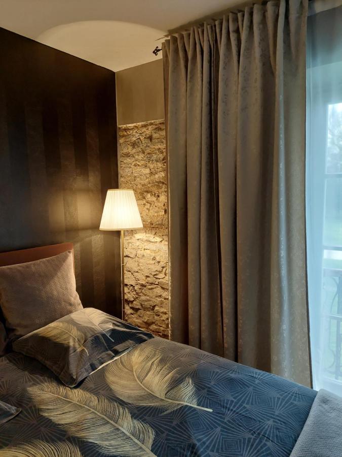 La Chambre Et Le Studio Du Chateau Du Golf De Bernalmont Lüttich Exterior foto